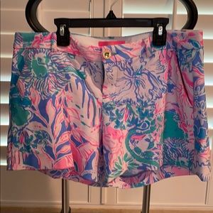 EUC-Lilly stretch shorts size 10